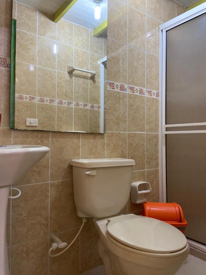 Casa Hostal Las Palmeras غواتابيه المظهر الخارجي الصورة