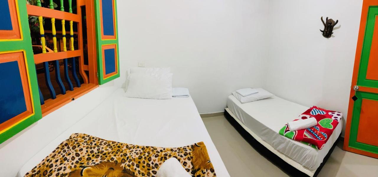 Casa Hostal Las Palmeras غواتابيه المظهر الخارجي الصورة